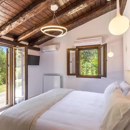 Ionica Villa Kontokali